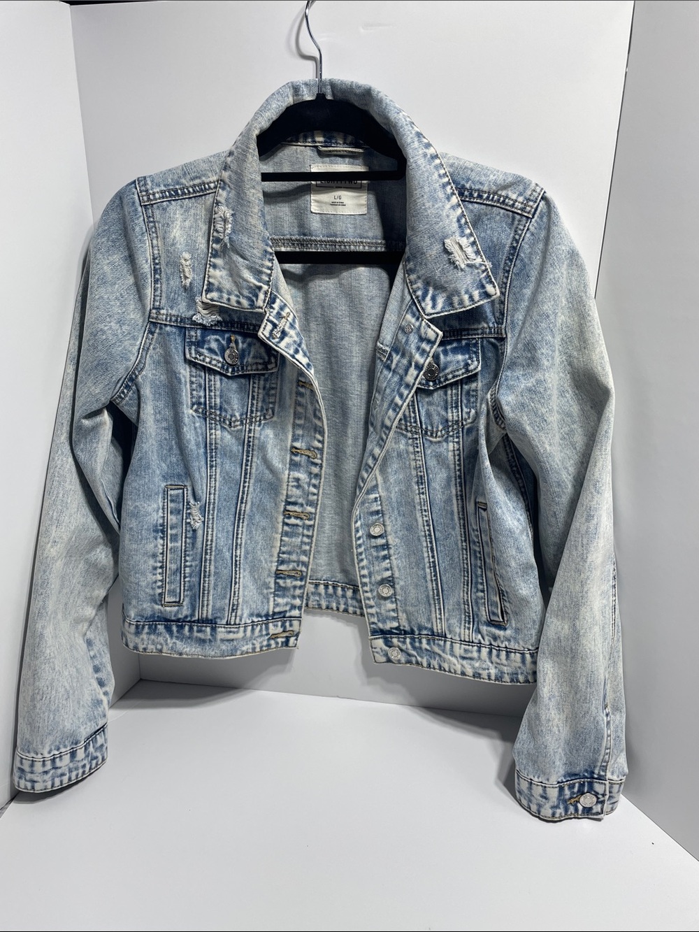 💙Jean jacket, Size Large